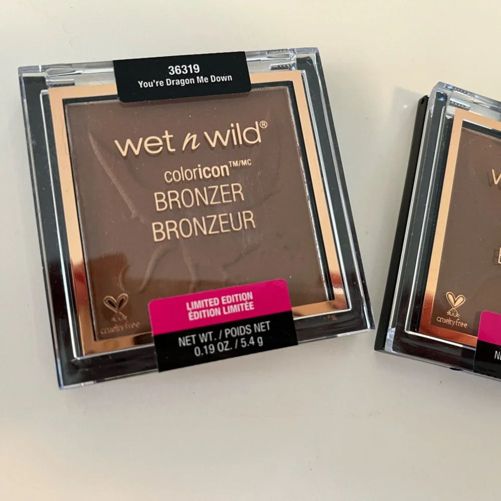 2 Wet N Wild You’re Dragon Me Down Bronzer Limited Edition